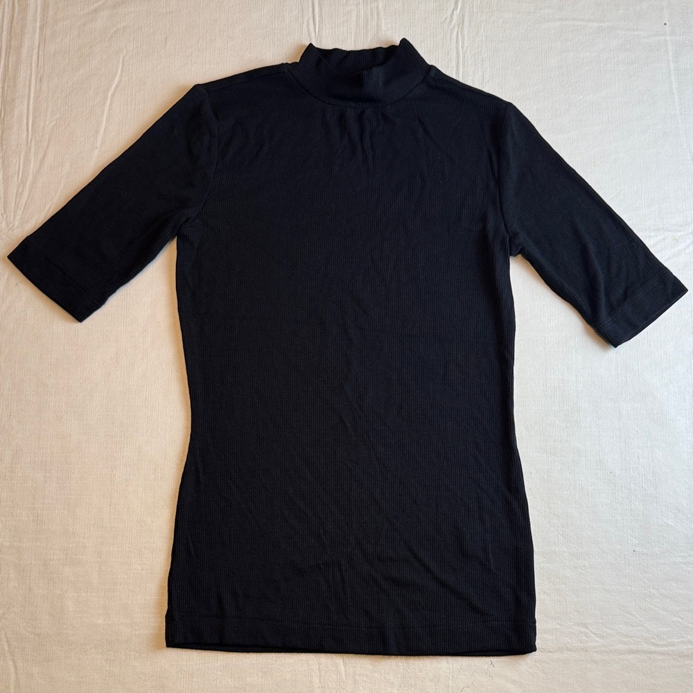 Truth Women's Classic Black Short Sleeve Mock Turtleneck Top Size XS